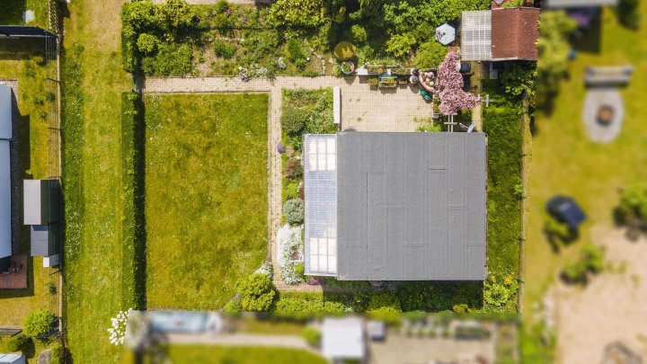 Eigentumsgrundstück mit Ferienbungalow mit Wasserblick in Drigge auf der Insel Rügen