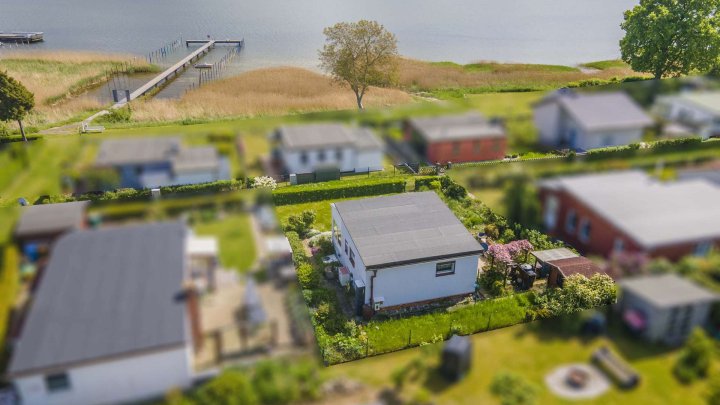 Eigentumsgrundstück mit Ferienbungalow mit Wasserblick in Drigge auf der Insel Rügen