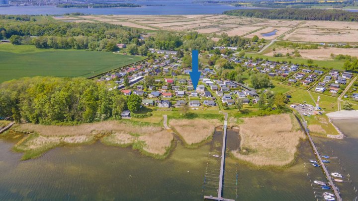 Eigentumsgrundstück mit Ferienbungalow mit Wasserblick in Drigge auf der Insel Rügen