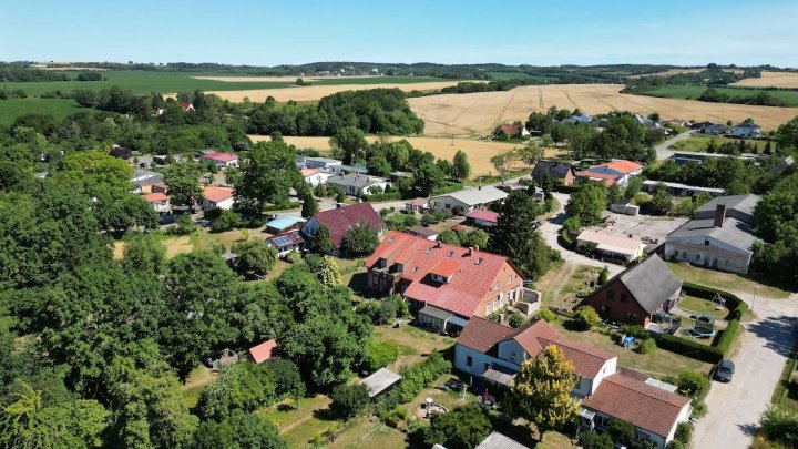 Mehrfamilienhaus (Doppelhaushälfte) – Kapitalanlage mit stabilen Mieteinnahmen