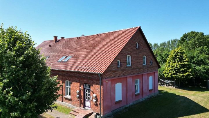 Mehrfamilienhaus (Doppelhaushälfte) – Kapitalanlage mit stabilen Mieteinnahmen