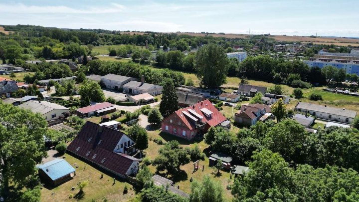 Mehrfamilienhaus (Doppelhaushälfte) – Kapitalanlage mit stabilen Mieteinnahmen
