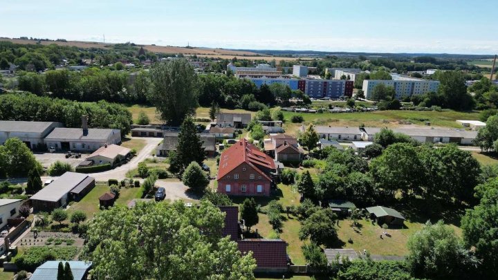 Mehrfamilienhaus (Doppelhaushälfte) – Kapitalanlage mit stabilen Mieteinnahmen