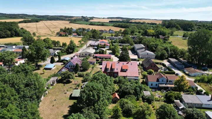 Mehrfamilienhaus (Doppelhaushälfte) – Kapitalanlage mit stabilen Mieteinnahmen