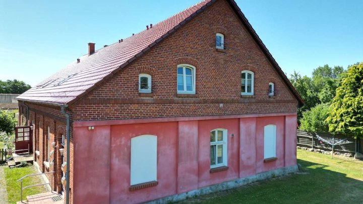 Mehrfamilienhaus (Doppelhaushälfte) – Kapitalanlage mit stabilen Mieteinnahmen