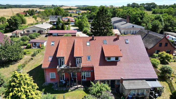 Mehrfamilienhaus (Doppelhaushälfte) – Kapitalanlage mit stabilen Mieteinnahmen