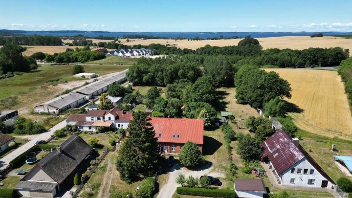 Mehrfamilienhaus (Doppelhaushälfte) – Kapitalanlage mit stabilen Mieteinnahmen
