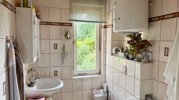 Ihr Rückzugsort am Wasser – Idyllisches Ferienhaus mit Blick auf den Großen Jasmunder Bodden