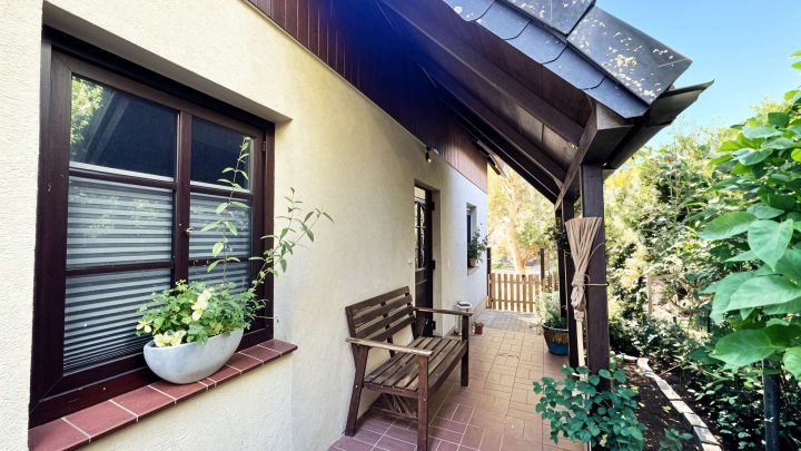 Haus mit 2 Wohneinheiten am Wasser – Wohnen, wo andere Urlaub machen